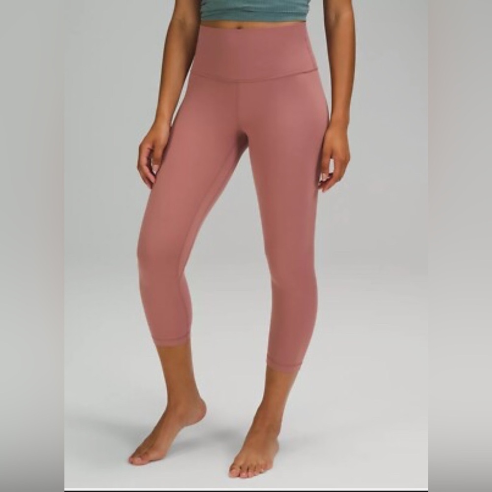 Lululemon Align Crop Size 18 in Spiced Chai